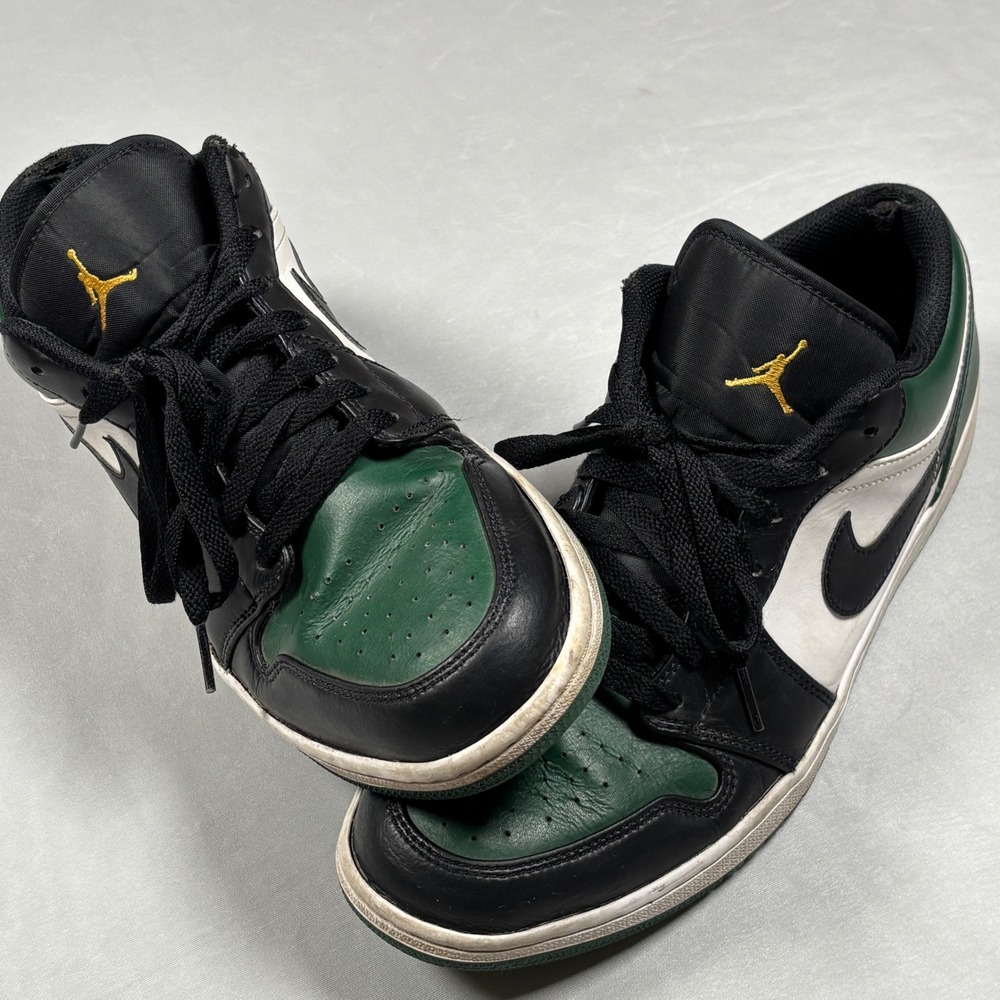 Jordan Air Jordan 1 Low Men Size 11 Green Black White Pine Green 553558-301